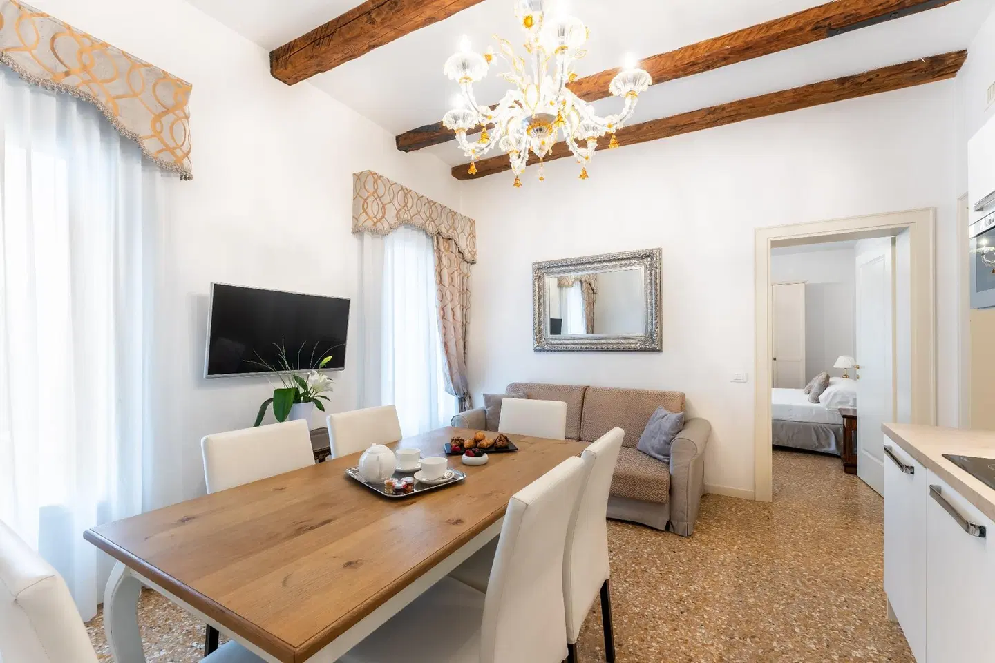 San Teodoro Palace ROOM_EXAMPLE