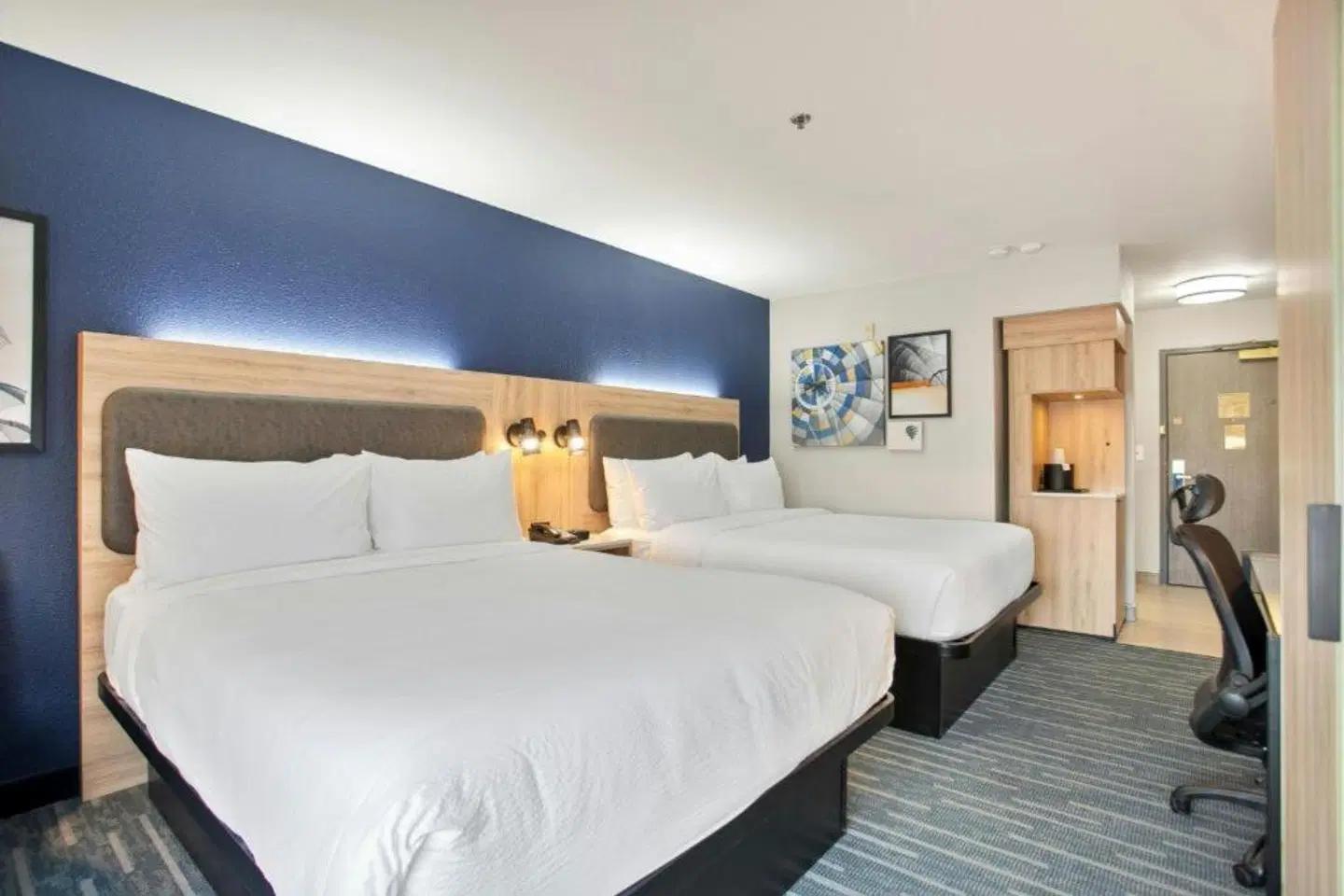 City Express by Marriott Duluth ROOM_EXAMPLE
