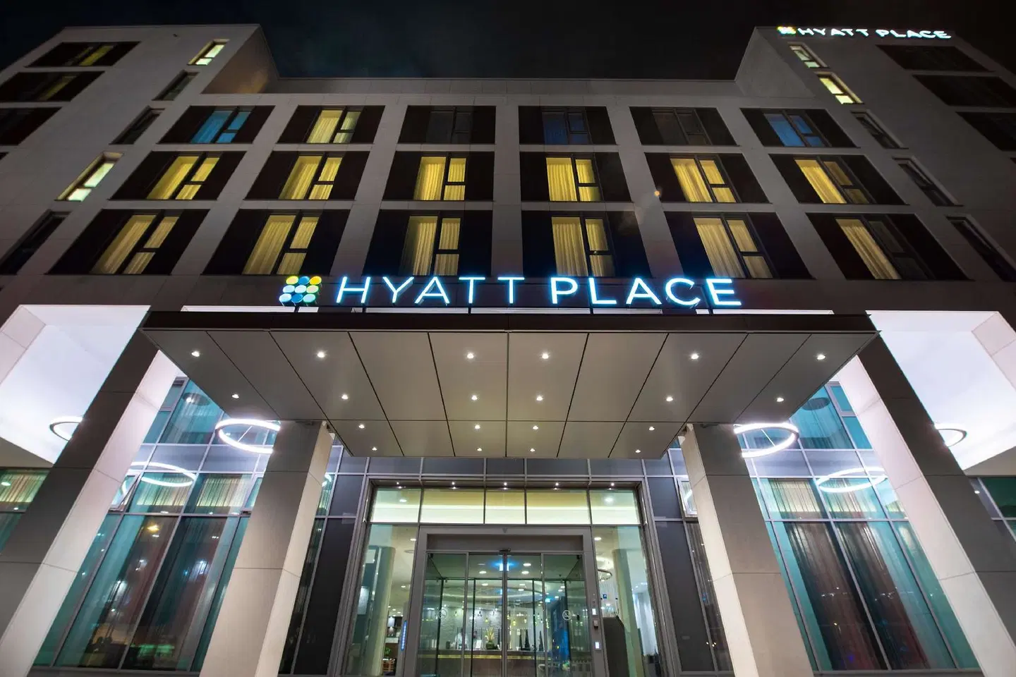 Hyatt Place Frankfurt Airport EXTERIOR