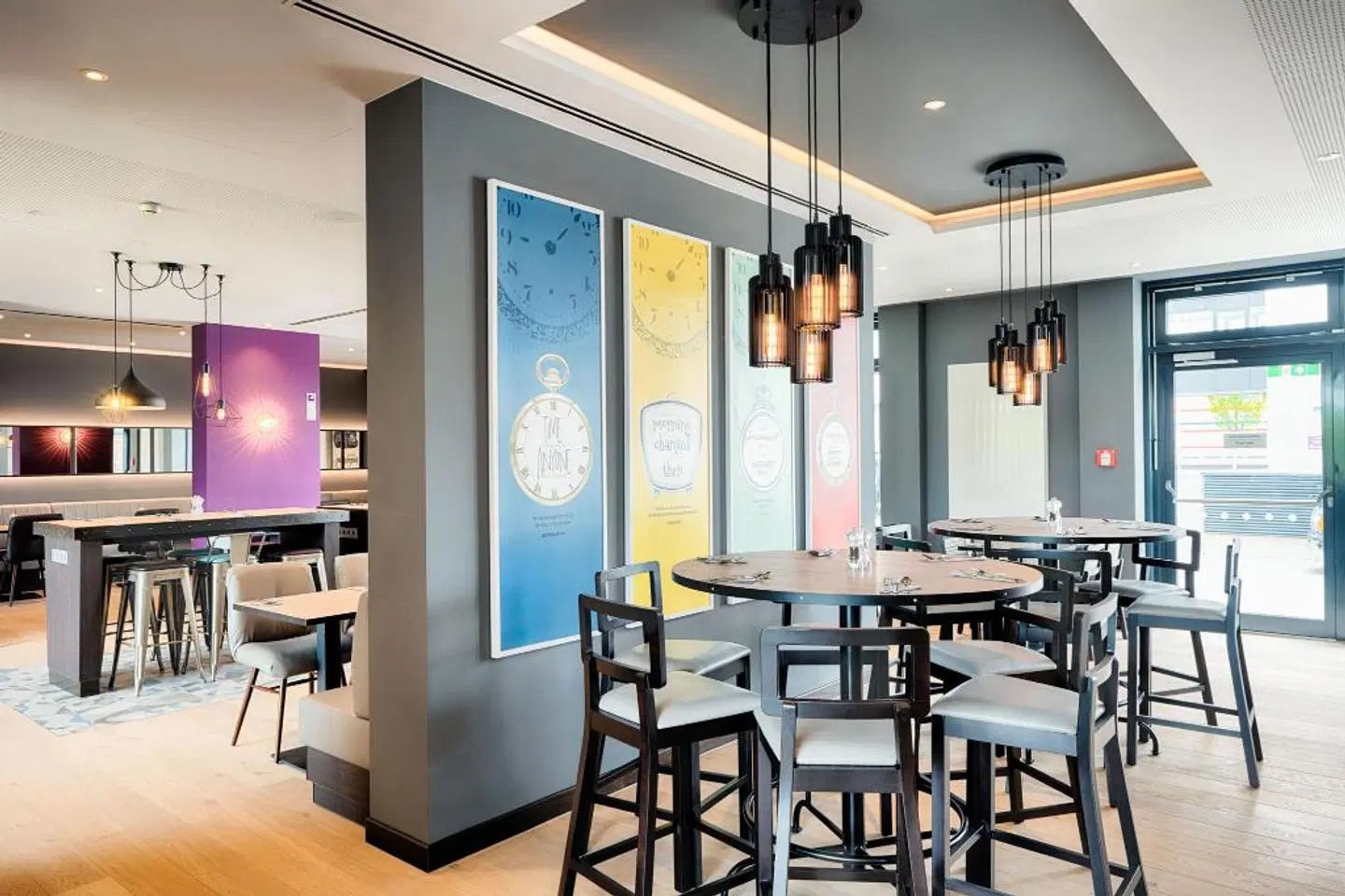 Premier Inn Premier Inn Berlin Airport Bar