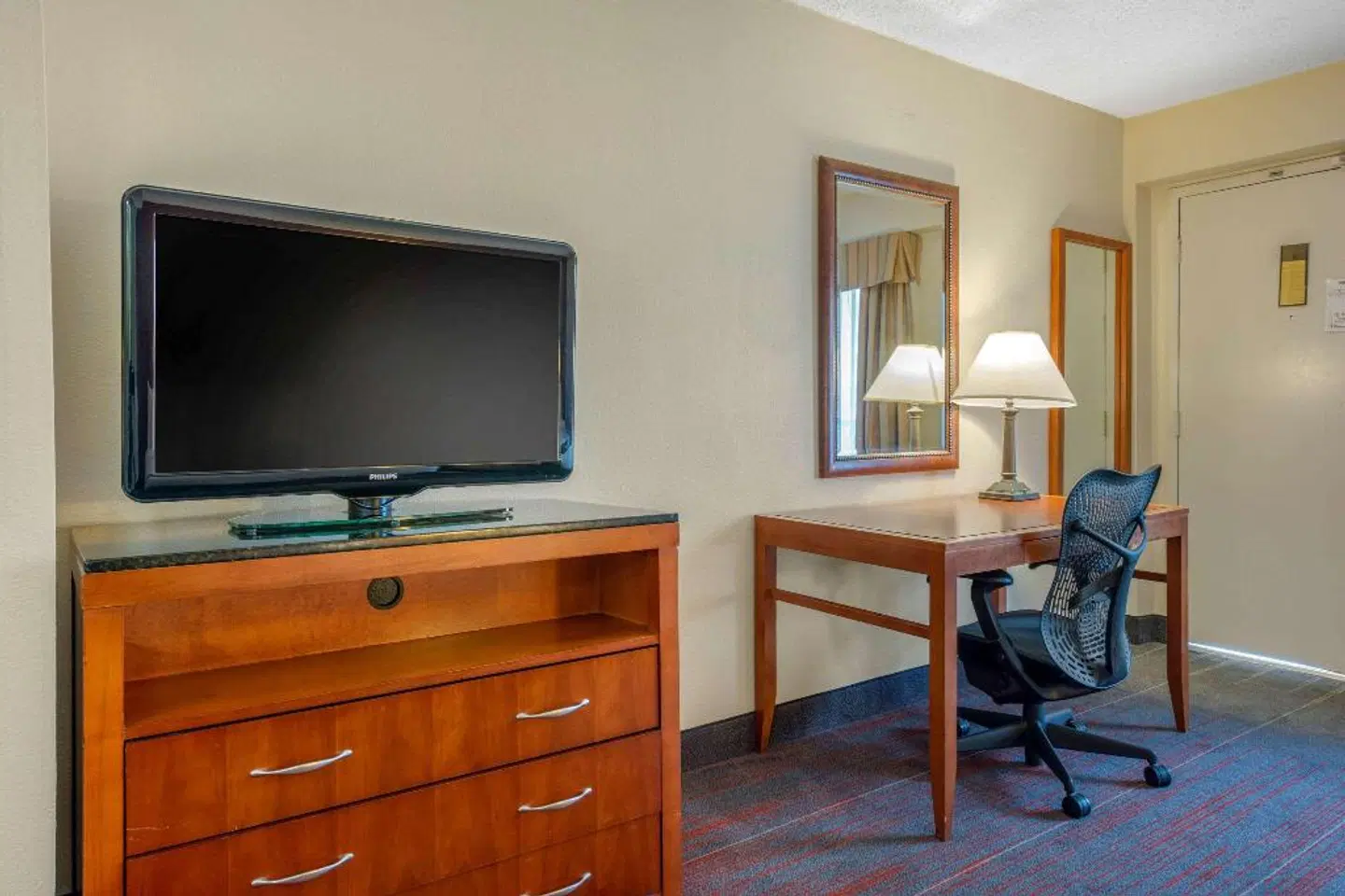 Quality Inn Savannah Historic District ROOM_EXAMPLE