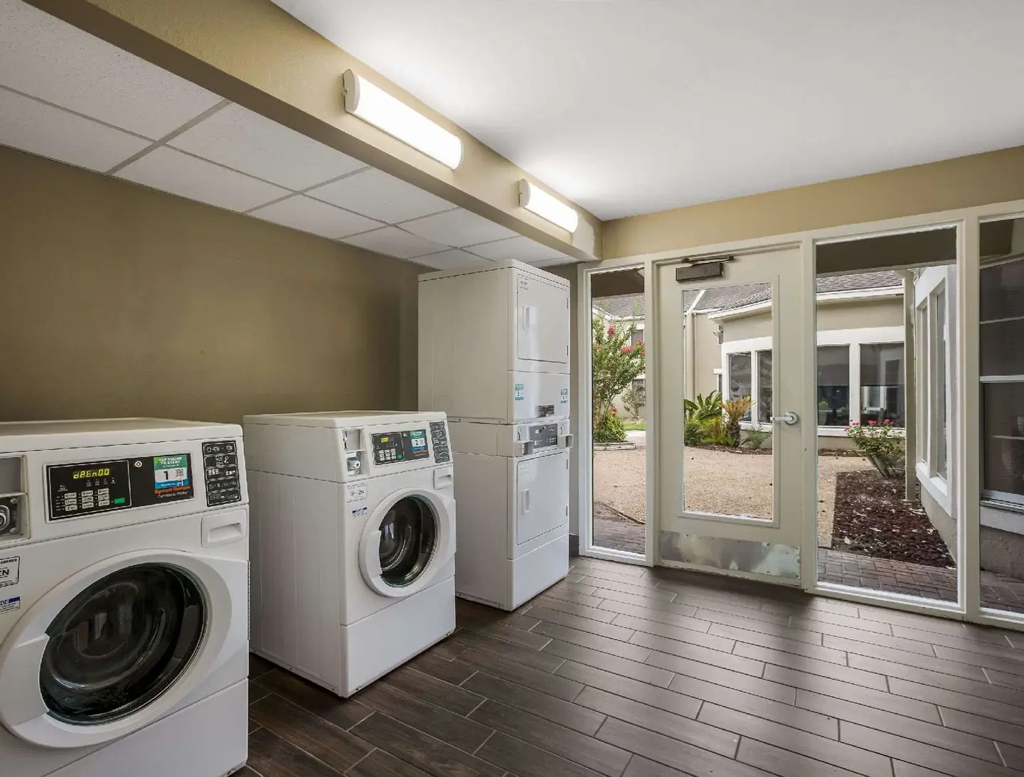 Mainstay Suites Badezimmer