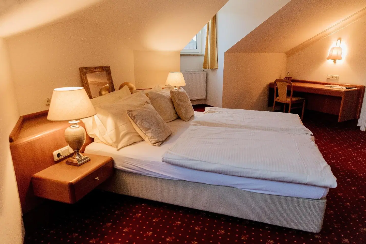 Fletzinger ROOM_EXAMPLE