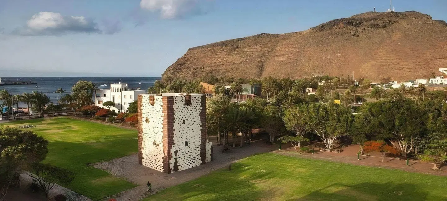Hotel Torre del Conde EXTERIOR