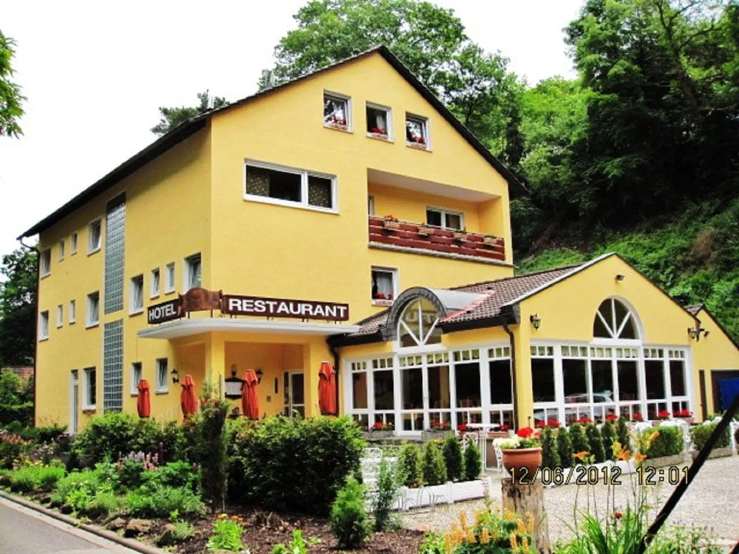Goldbächel EXTERIOR