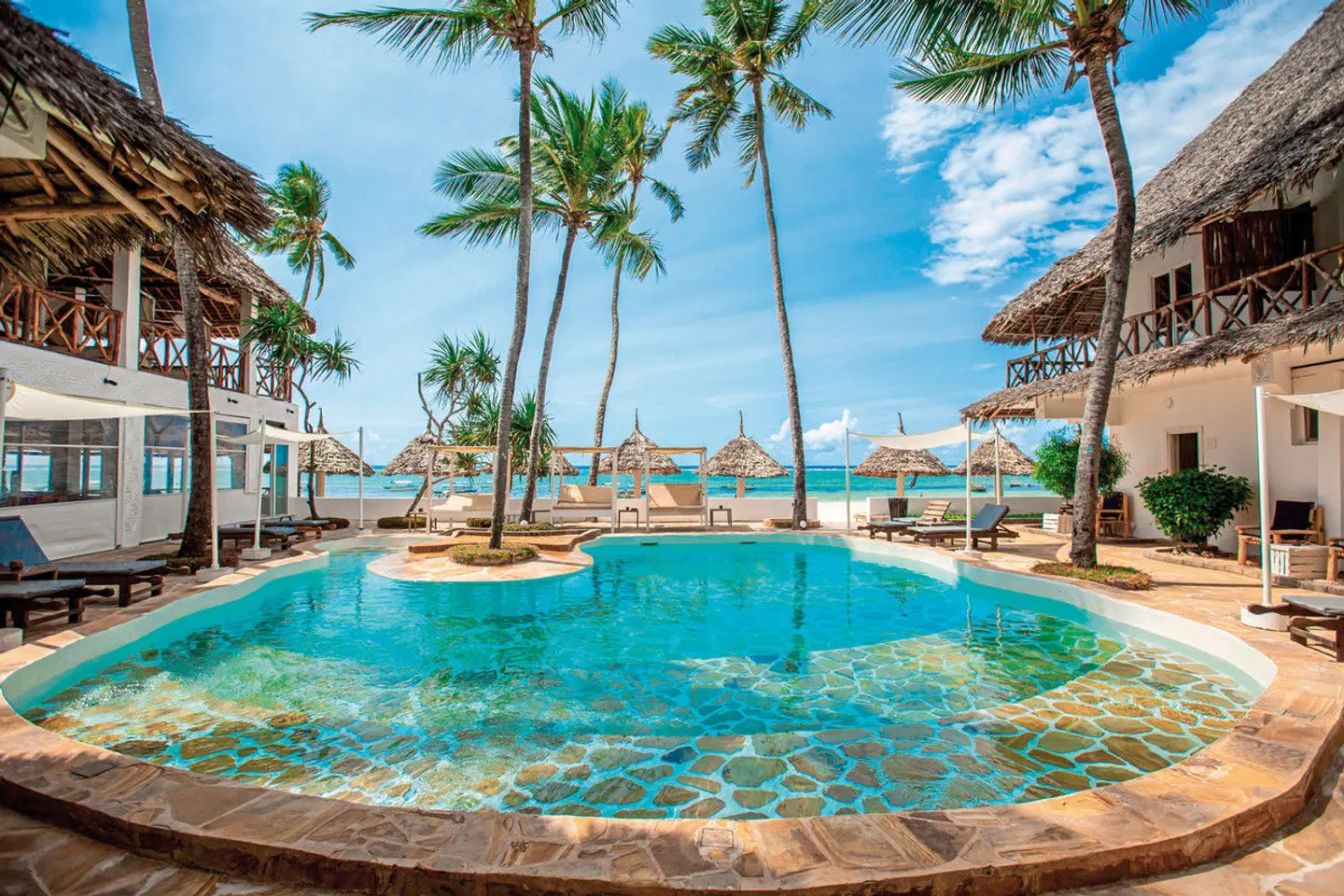 AHG Dream's Bay Beach Hotel OUTDOOR_POOL