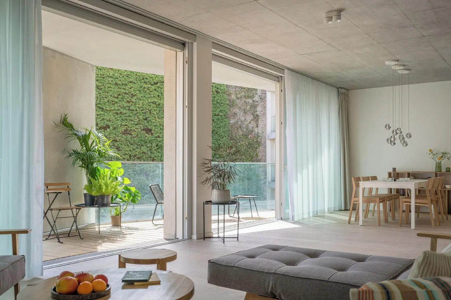 Carlotta Apartments ROOM_EXAMPLE