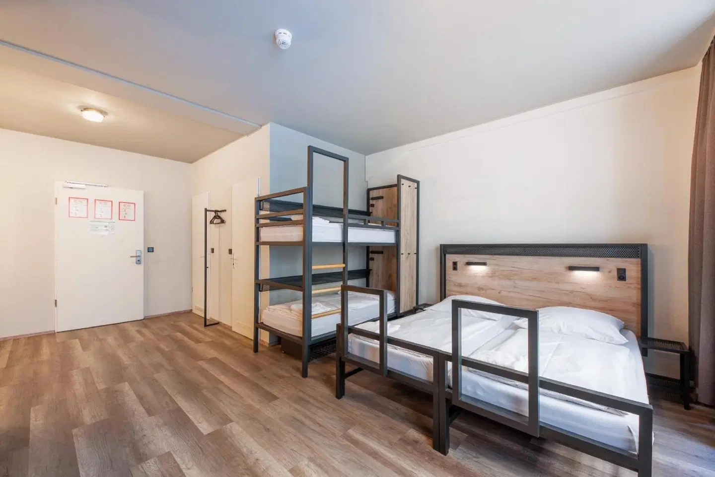 a&o Hamburg City ROOM_EXAMPLE