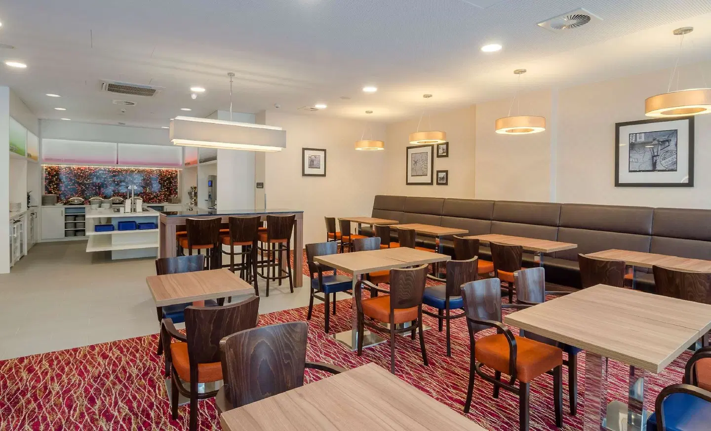 Hampton by Hilton Frankfurt City Centre Messe Bar