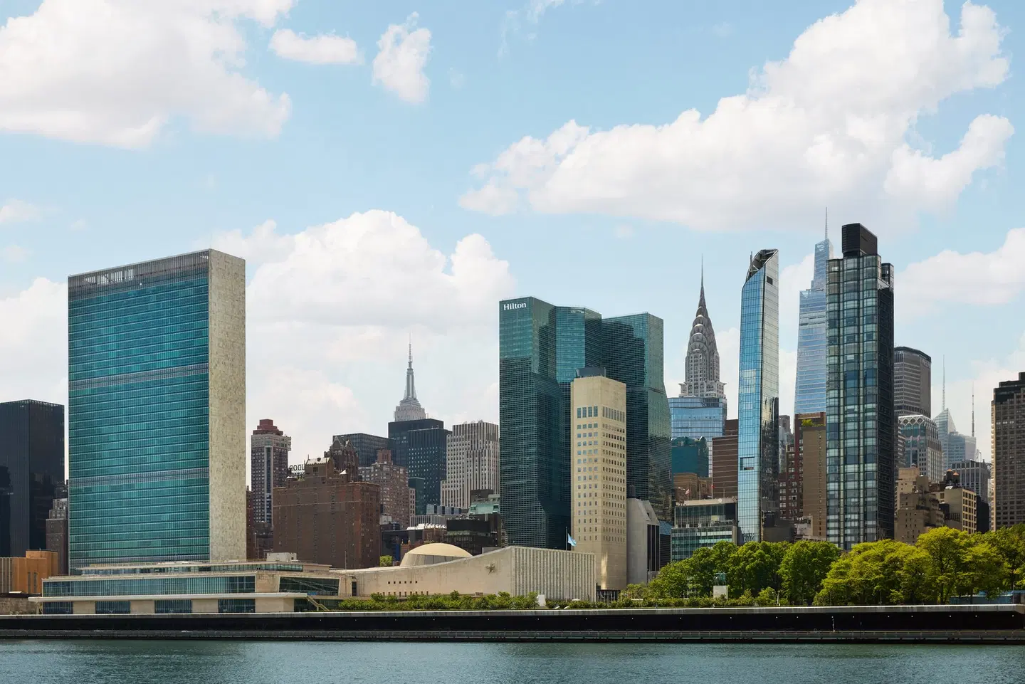 Millennium Hilton New York One UN Plaza EXTERIOR