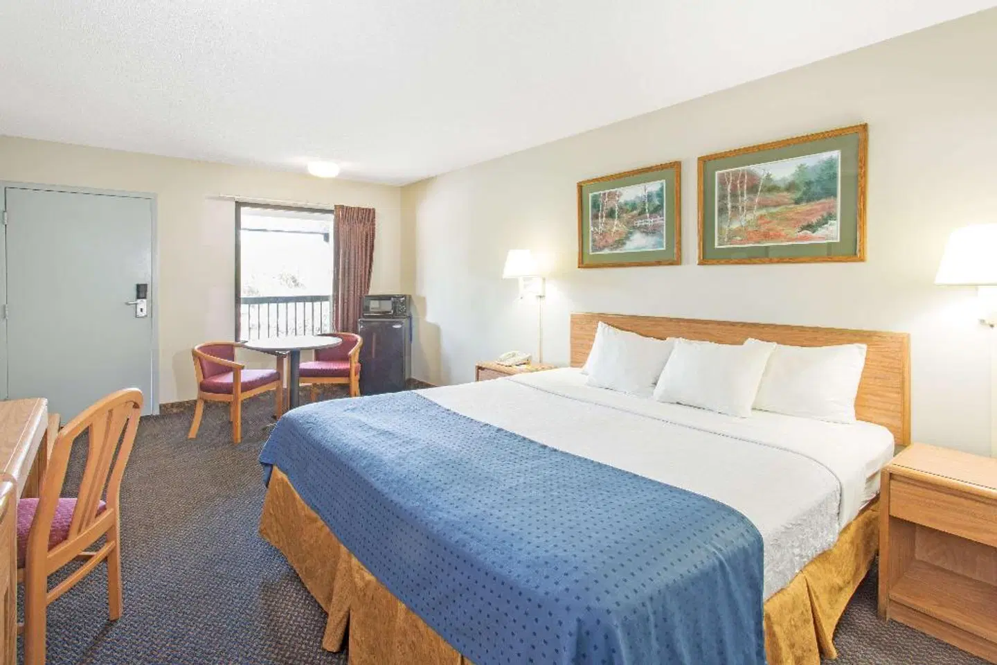 Days Inn by Wyndham Valdosta at Rainwater Conference Center ROOM_EXAMPLE