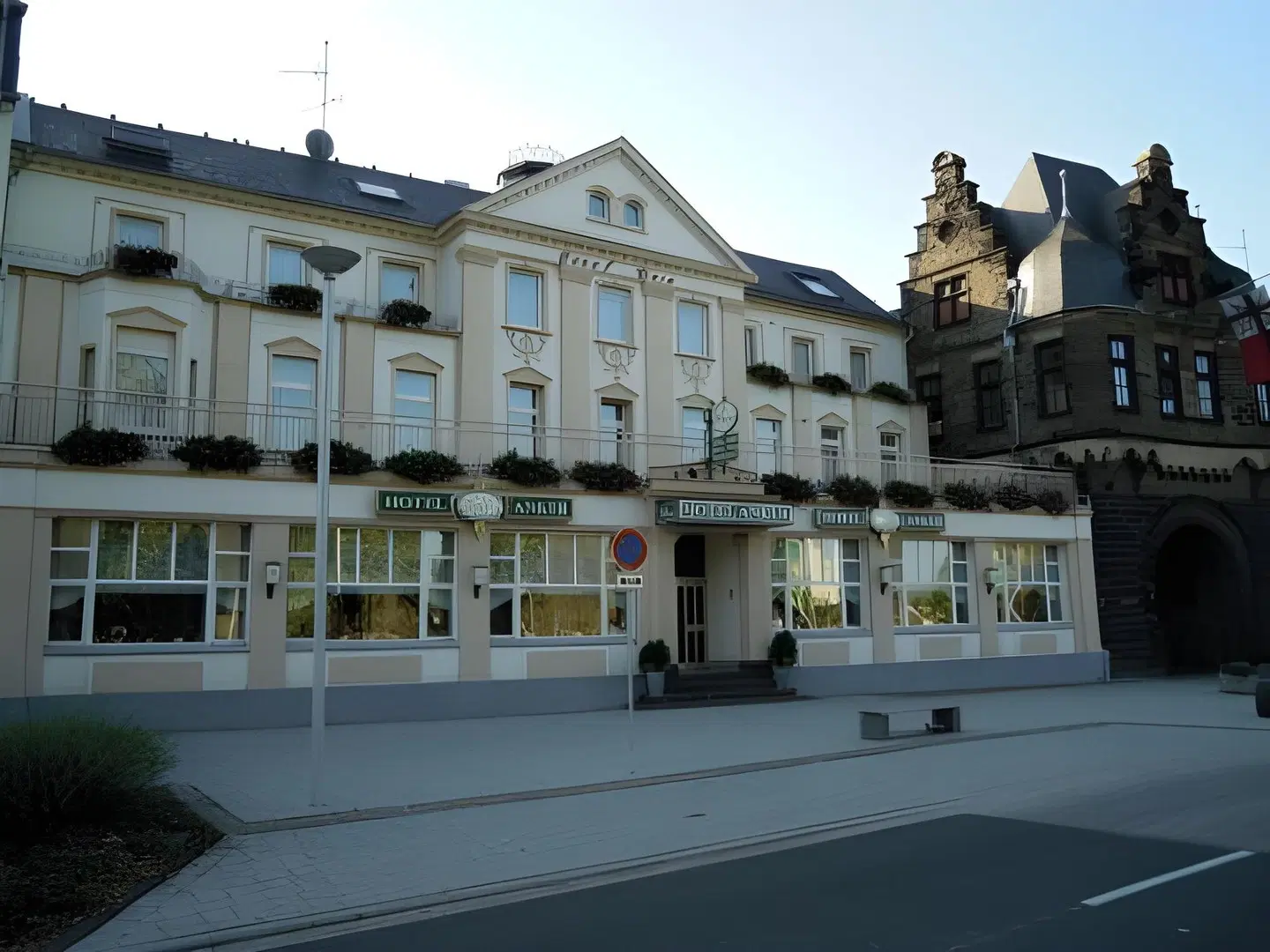 Anker EXTERIOR