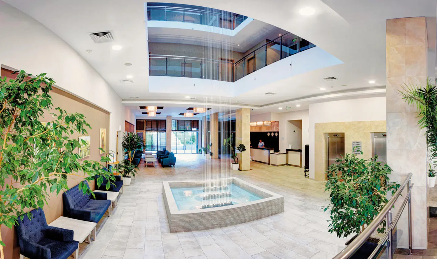 Slavey LOUNGE_LOBBY