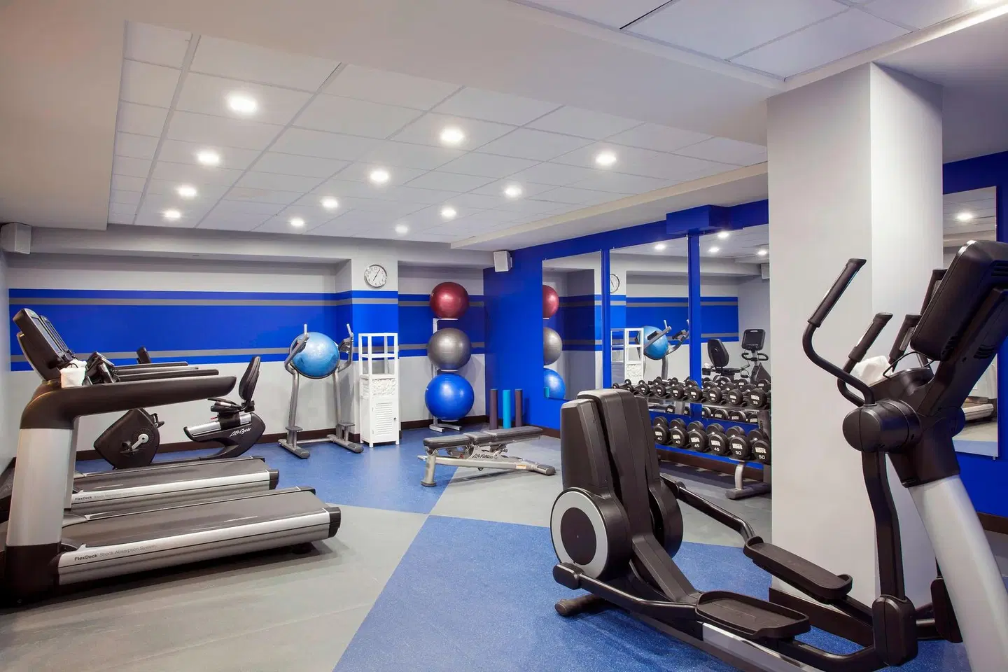 Four Points by Sheraton Manhattan Midtown West SPORTS_AND_LEISURE