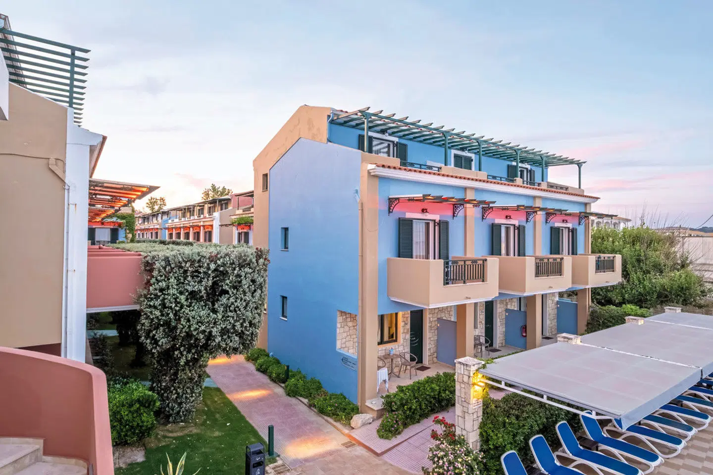 Mediterranean Beach Resort EXTERIOR