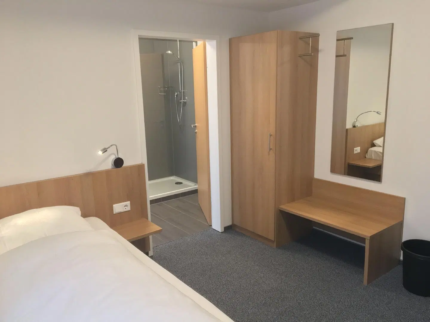 Am Berg ROOM_EXAMPLE