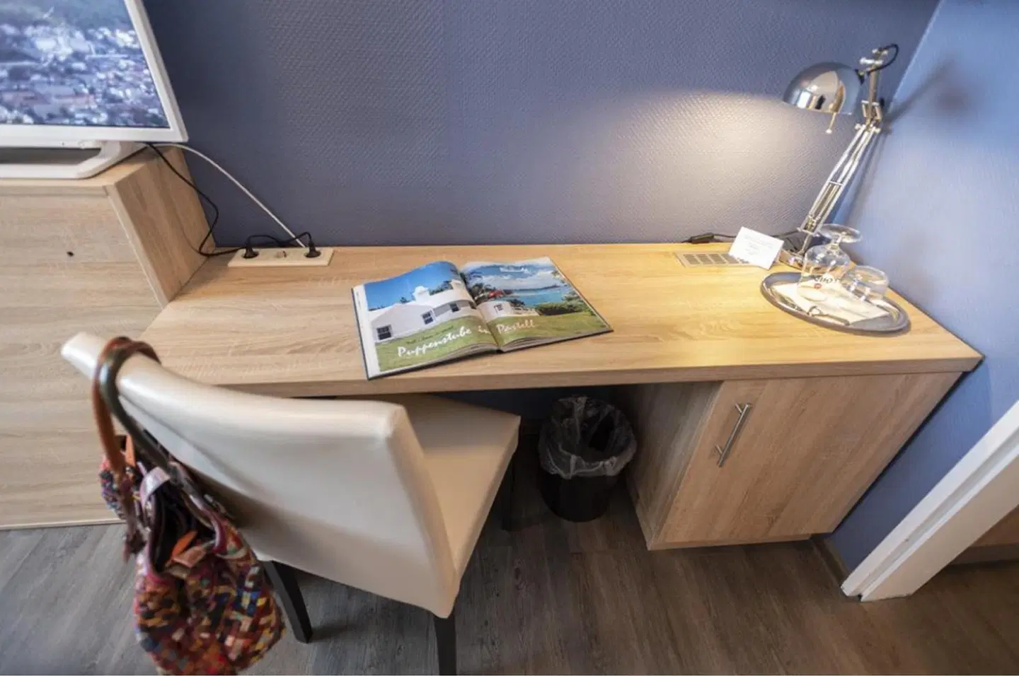 Westerfeld ROOM_EXAMPLE