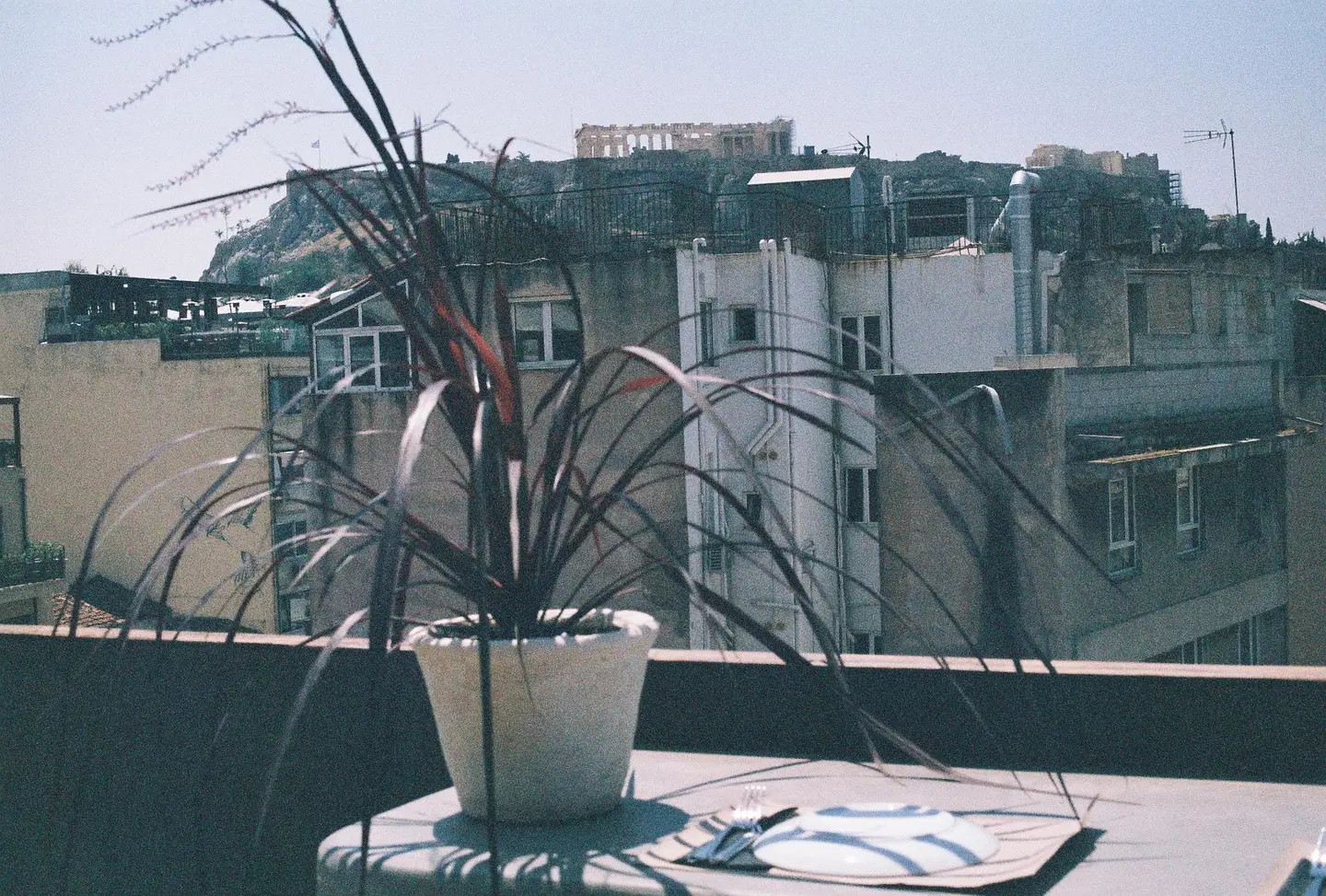 Mona Athens Terrasse
