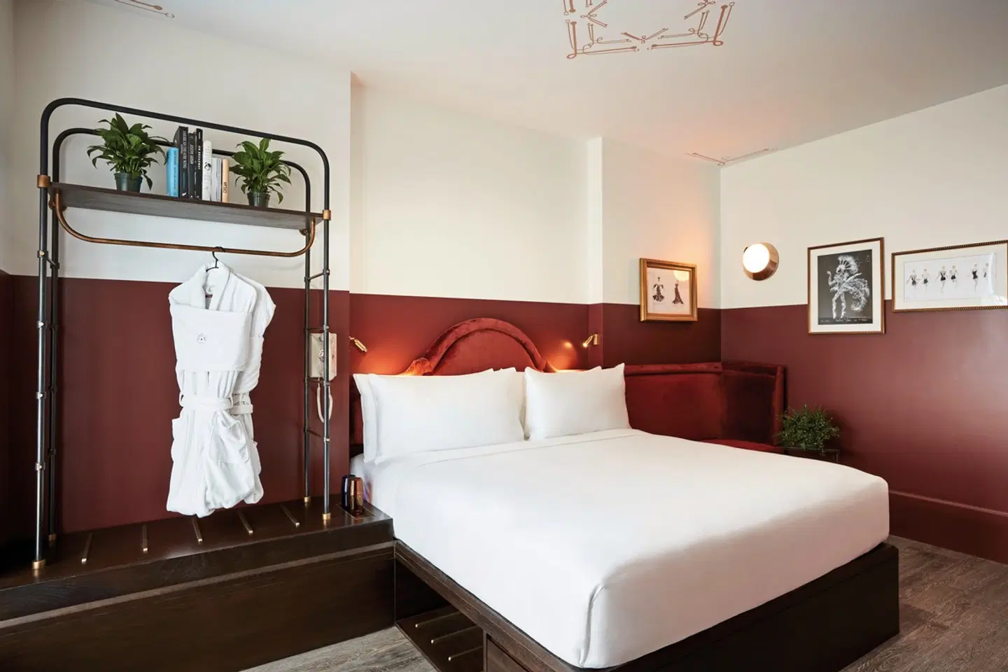 CIVILIAN Hotel ROOM_EXAMPLE