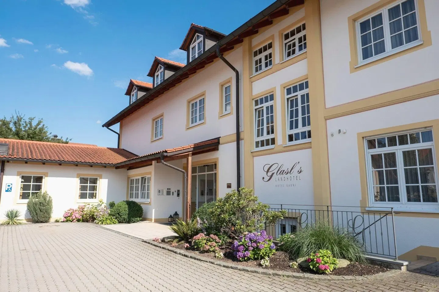 Glasl's Landhotel EXTERIOR