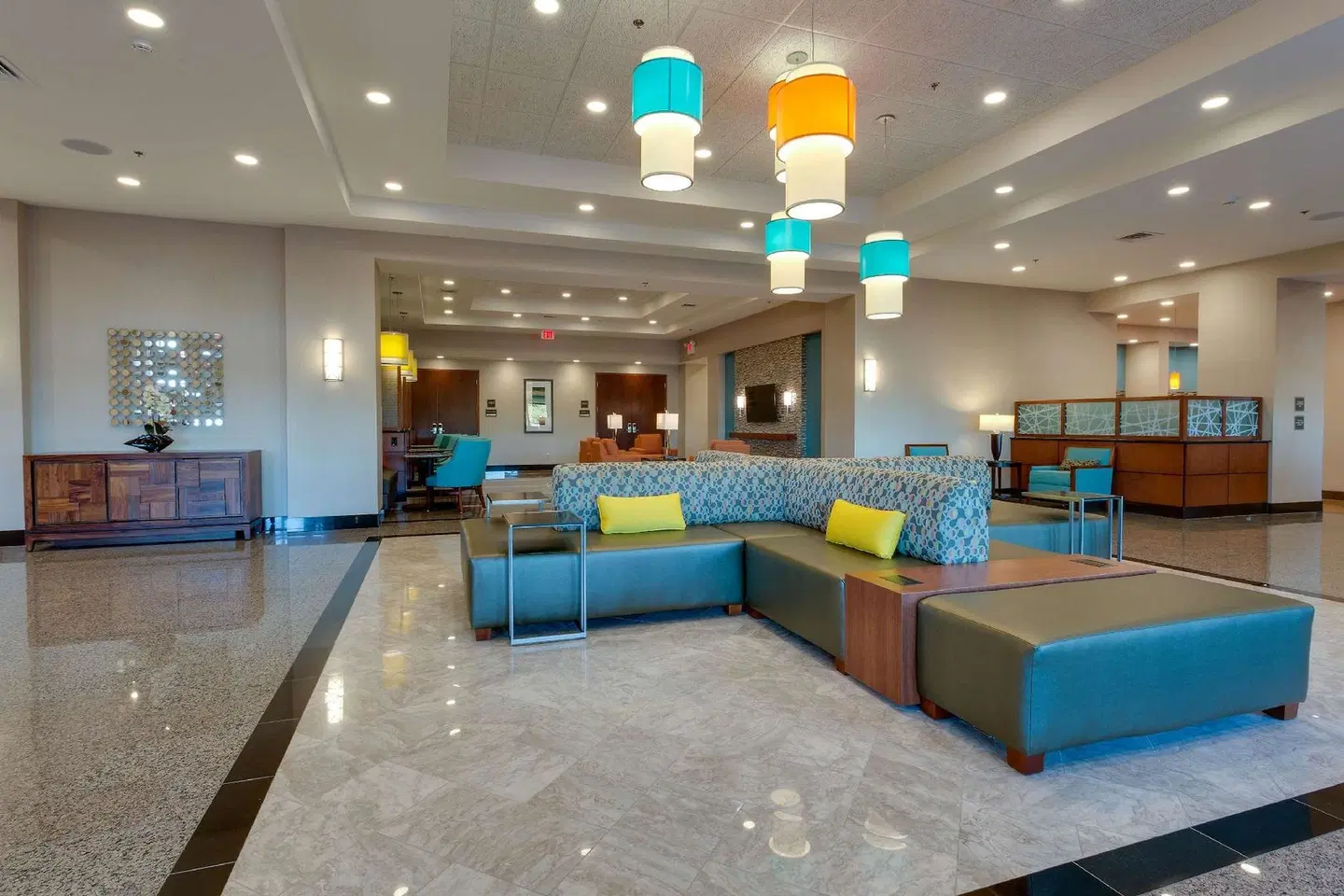 Drury Inn & Suites Gainesville LOUNGE_LOBBY