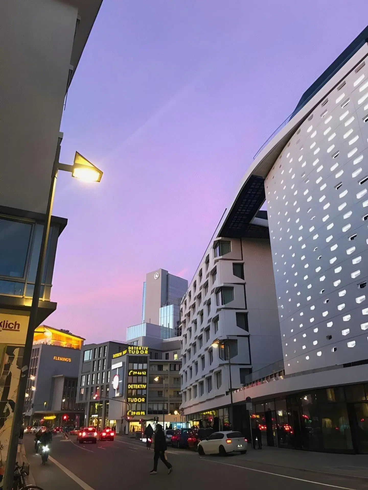 Bristol Hotel EXTERIOR