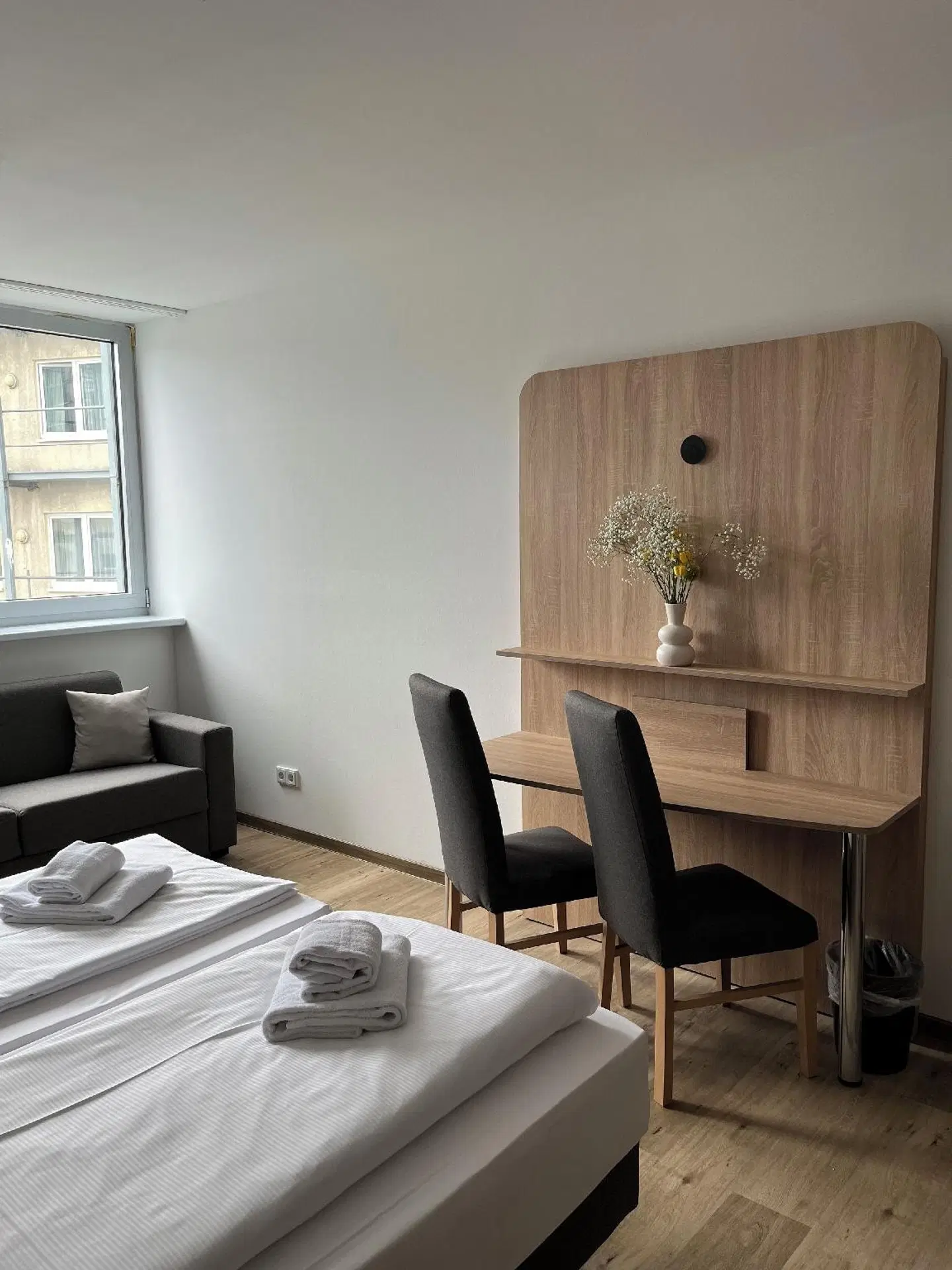 The Corner ROOM_EXAMPLE