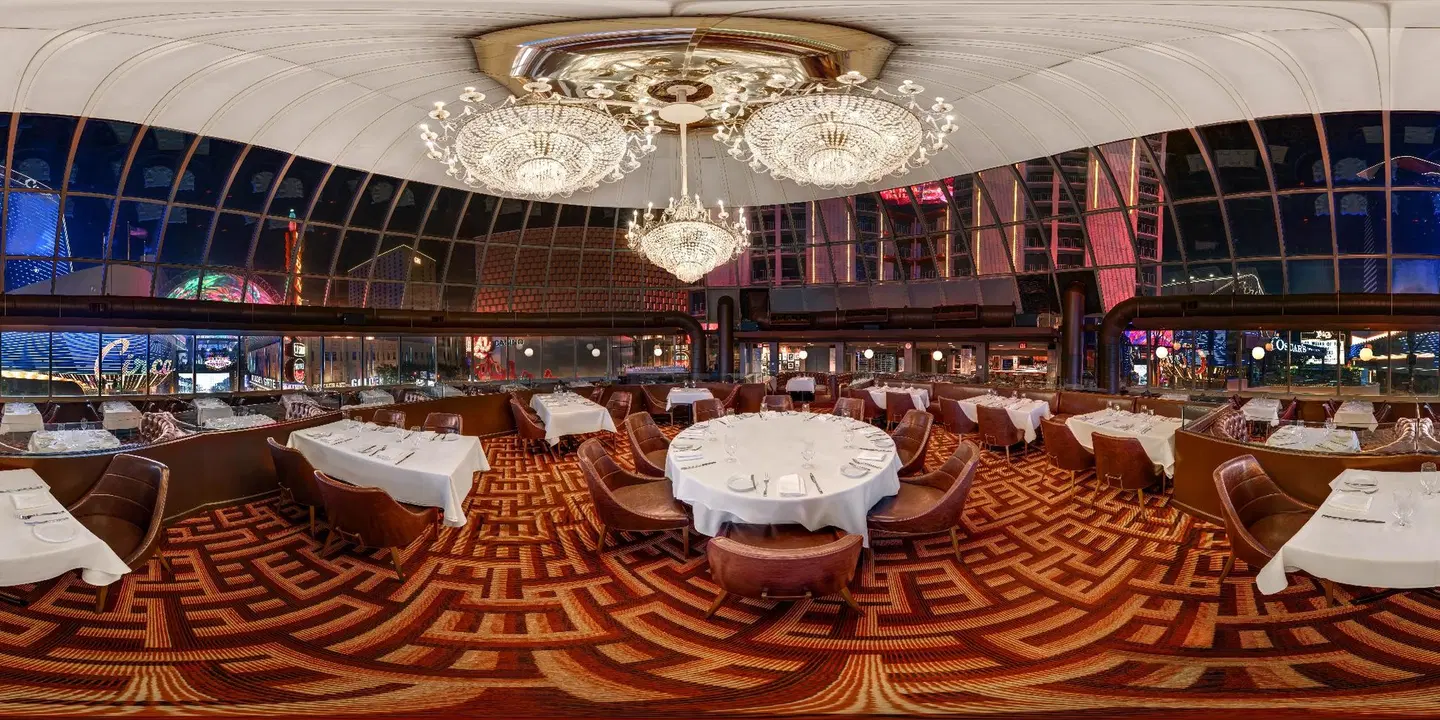 Plaza Hotel & Casino Bar