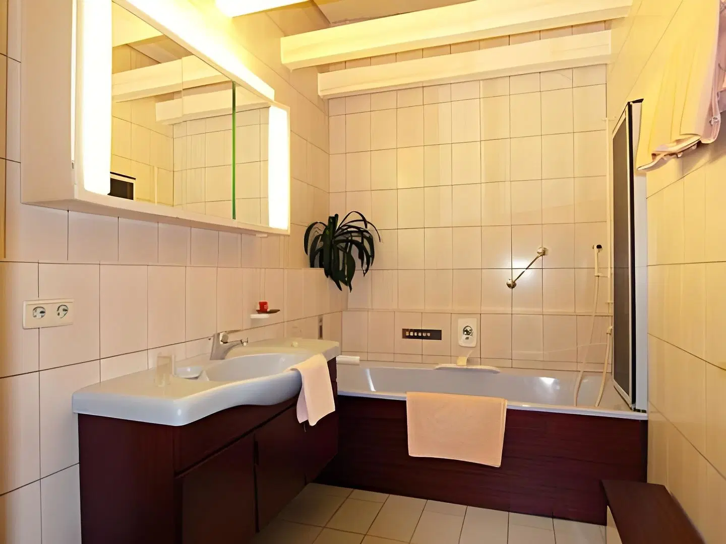 Drei Morgen Badezimmer
