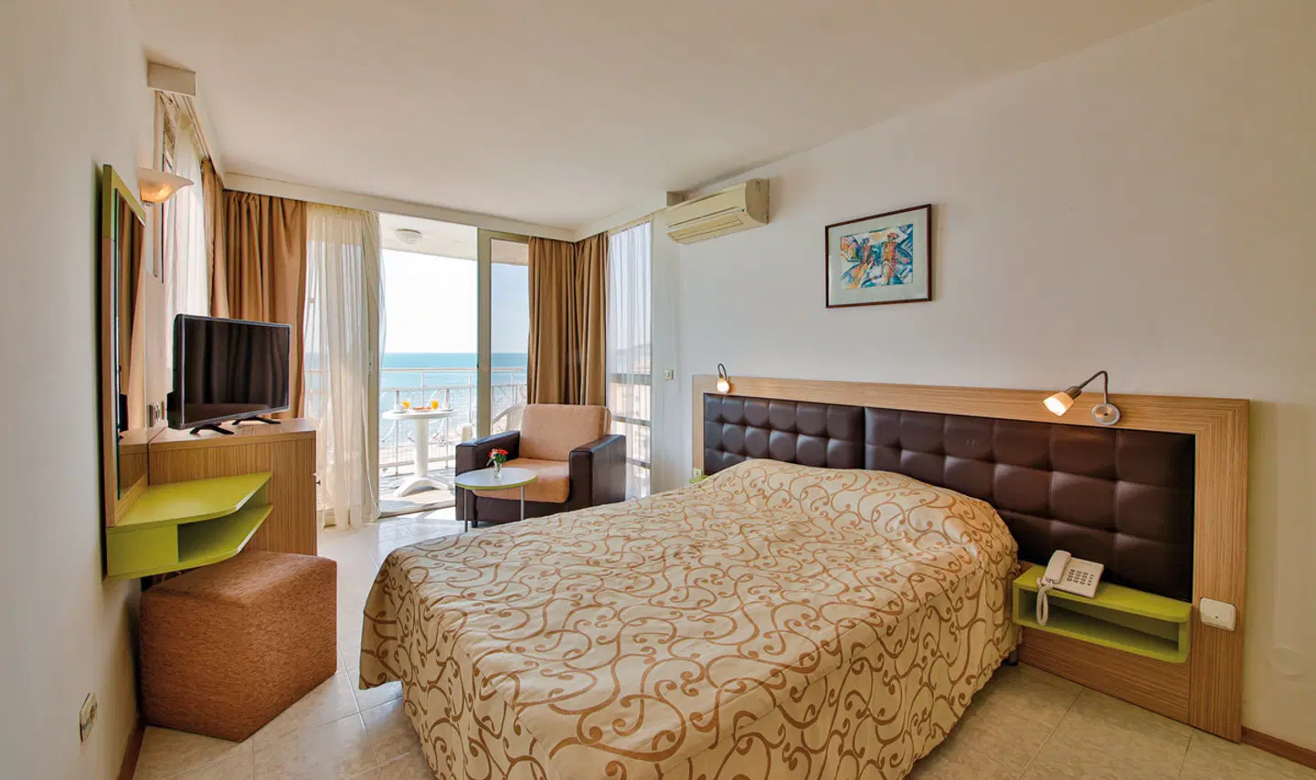 Nona ROOM_EXAMPLE
