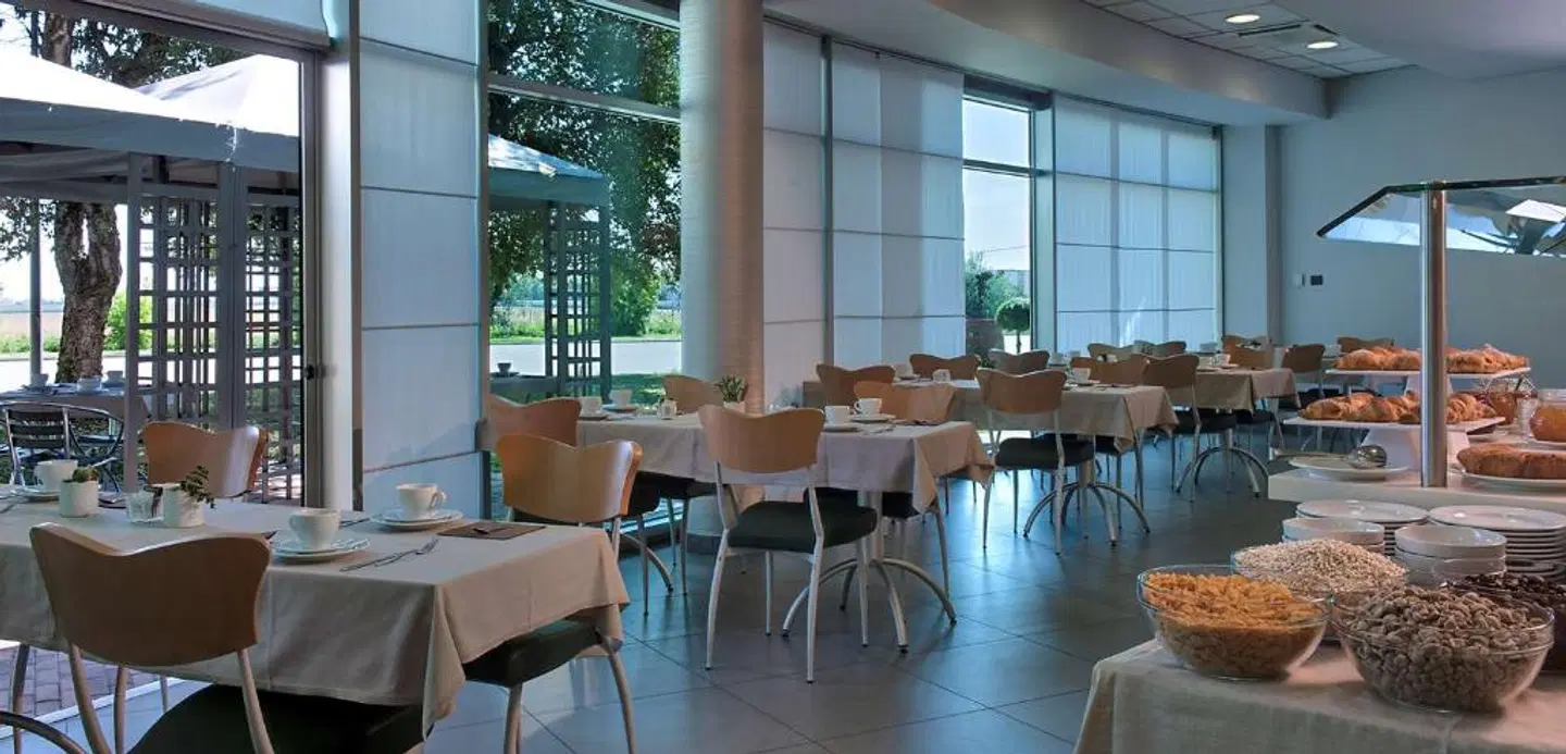 B&B HOTEL Cherasco Langhe Restaurant