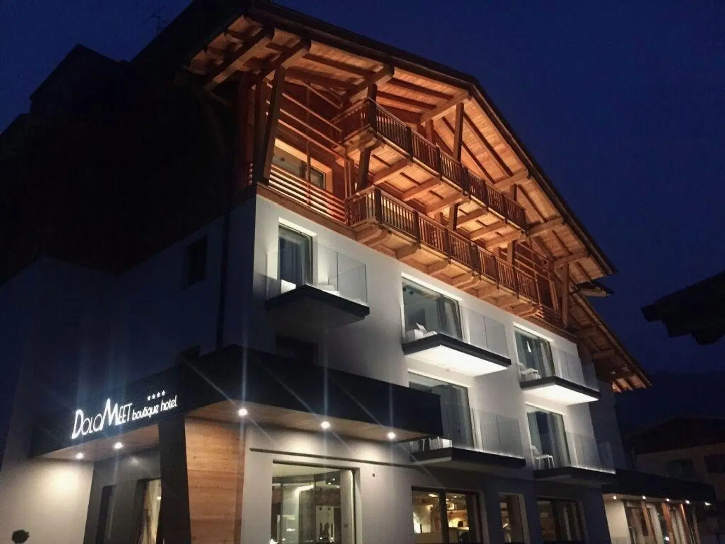 Dolomeet Boutique Hotel EXTERIOR