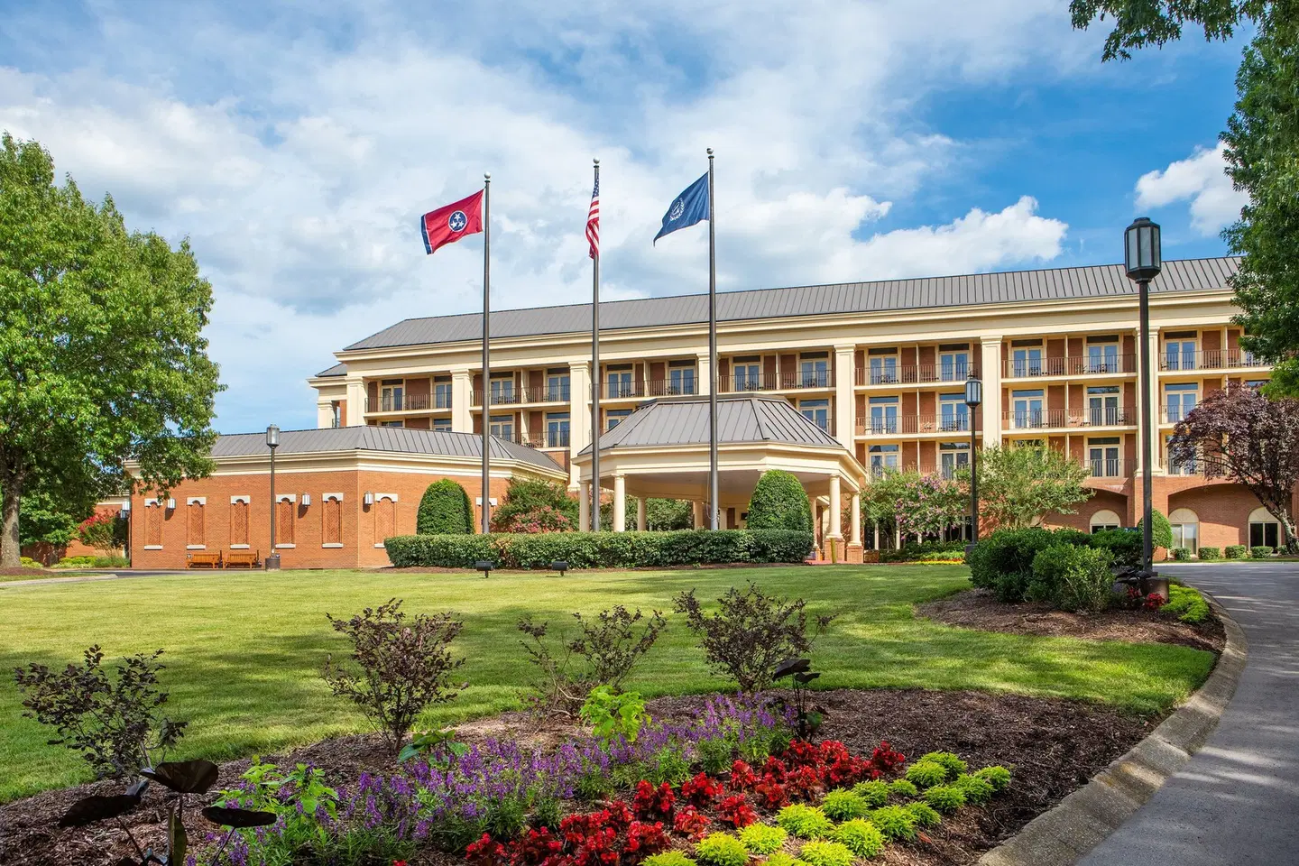 Sheraton Music City Hotel EXTERIOR