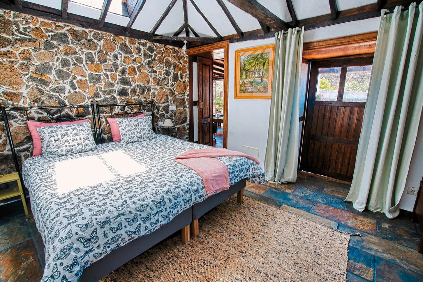 Hermosilla ROOM_EXAMPLE
