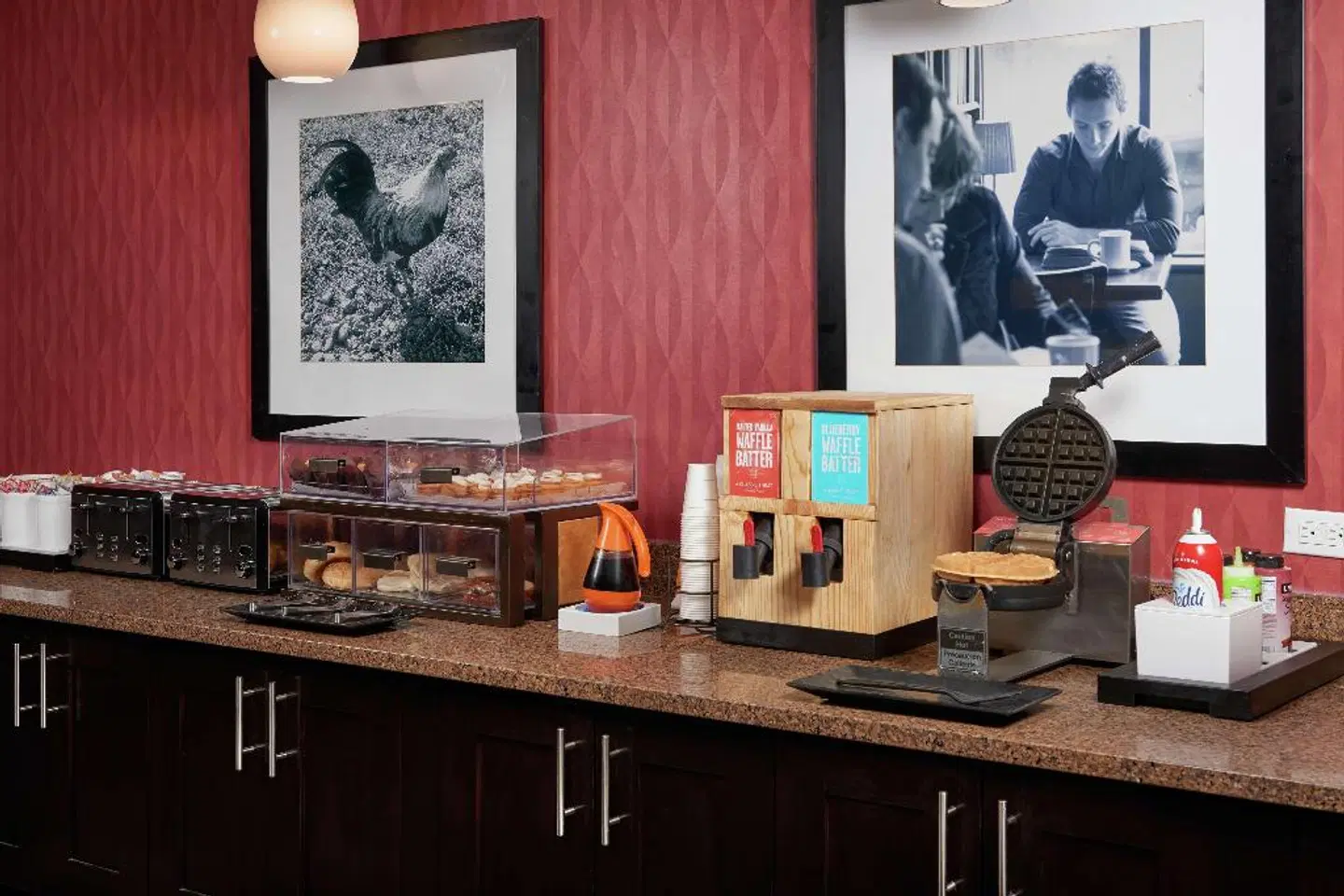 Hampton Inn Niagara Falls ROOM_EXAMPLE