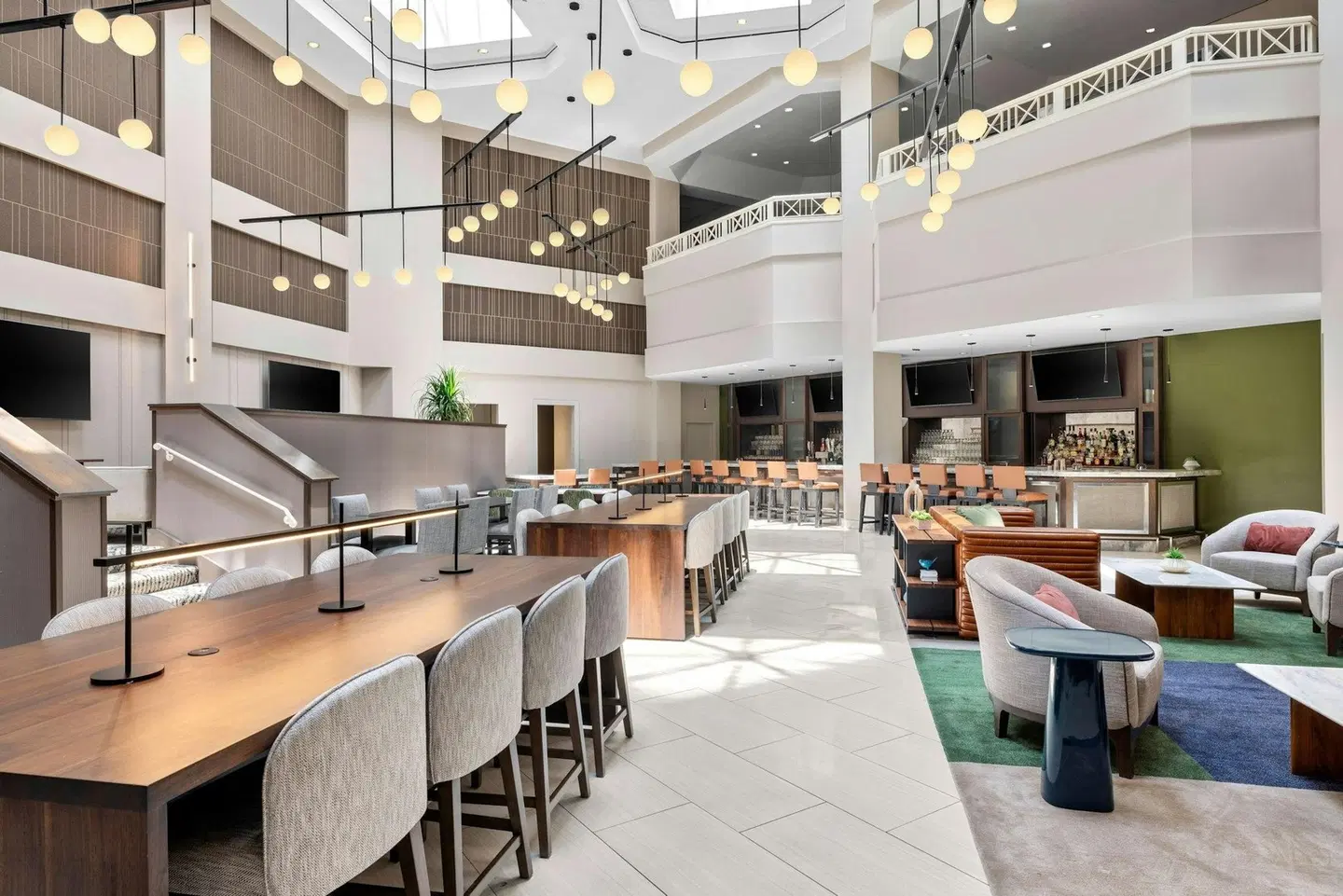 Sheraton Suites Galleria Atlanta Bar