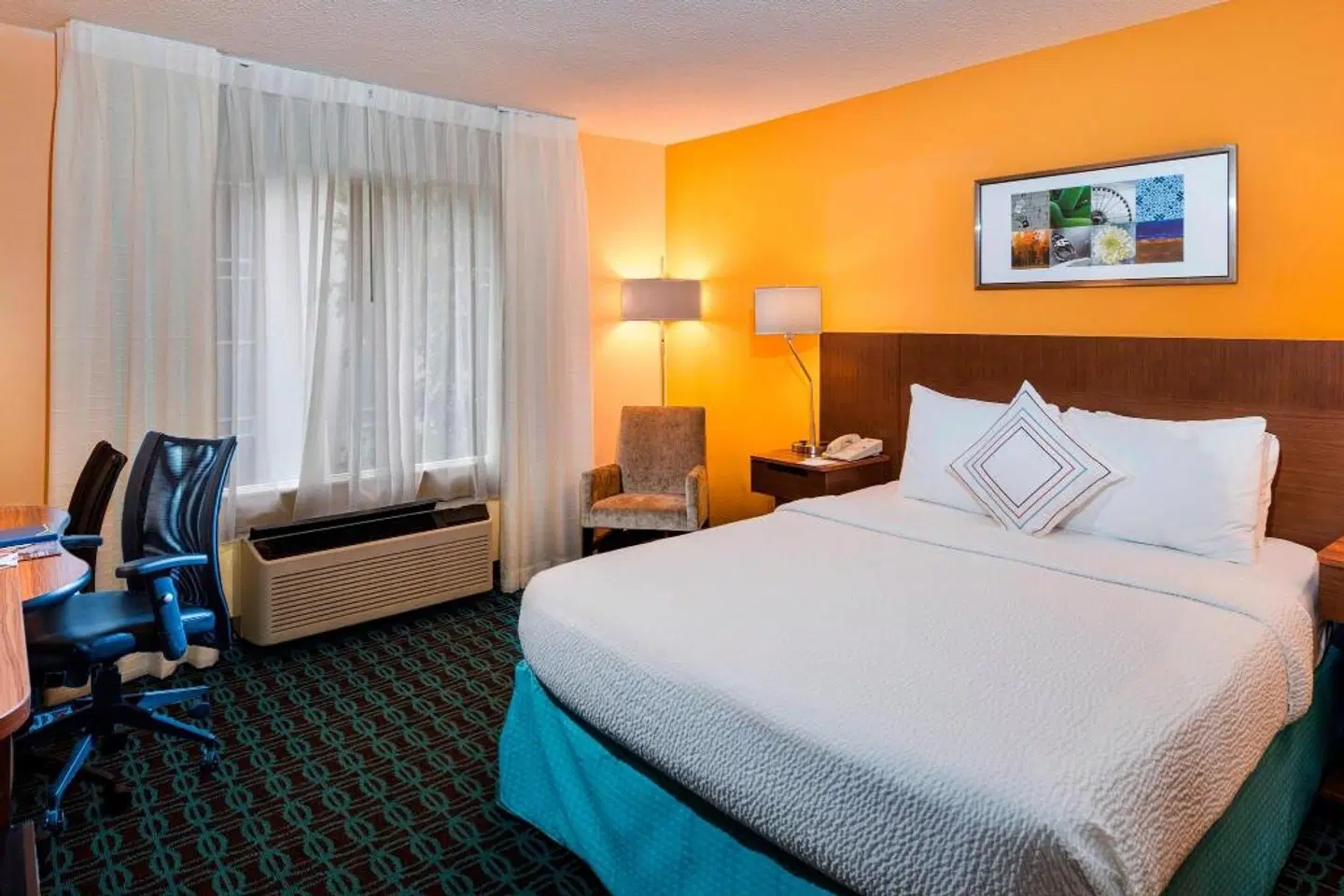 Fairfield Inn & Suites by Marriott Atlanta Buckhead ROOM_EXAMPLE