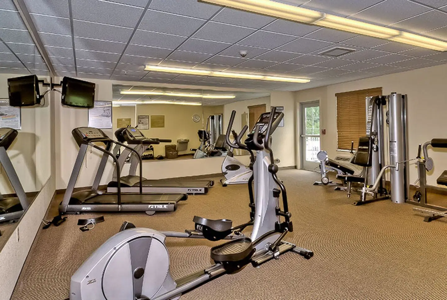 Candlewood Suites Burlington South by IHG SPORTS_AND_LEISURE