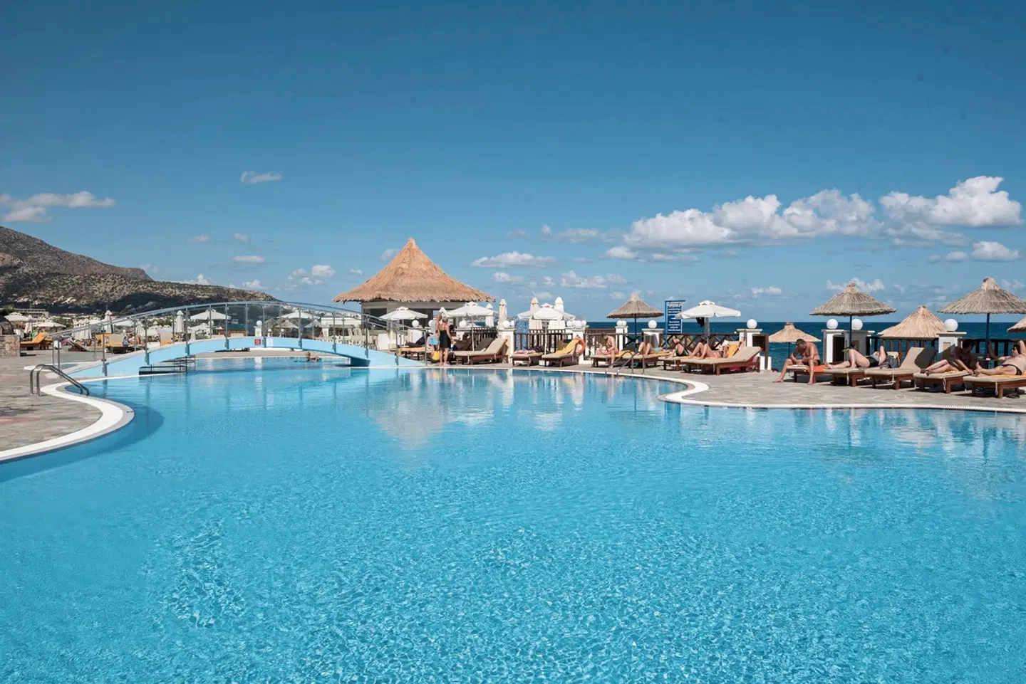 Alexander Beach Hotel & Village Resort Strand