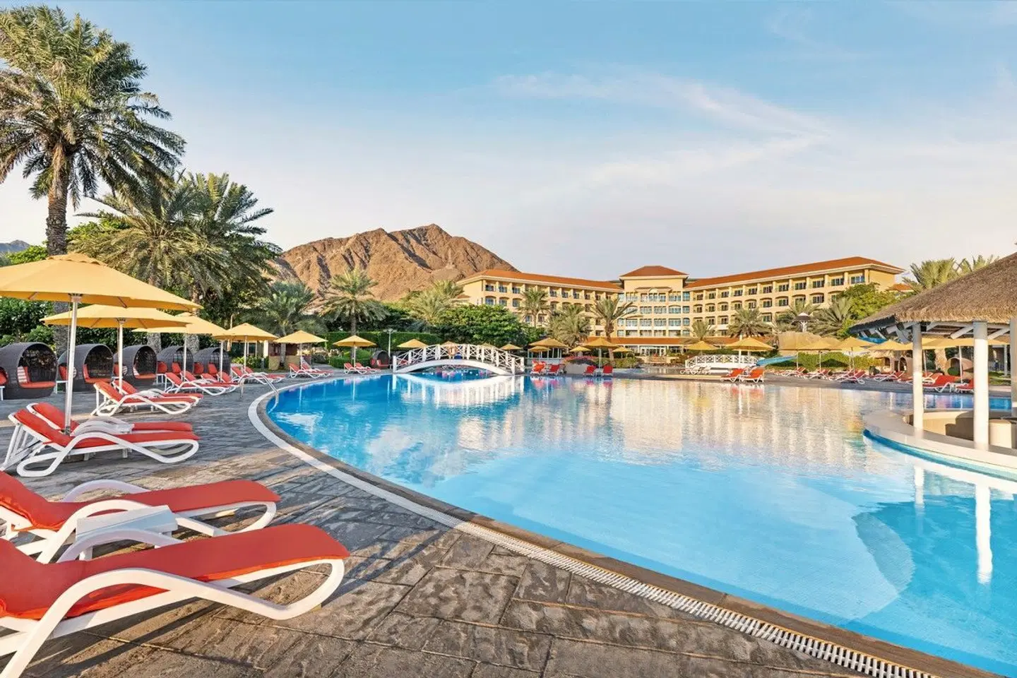 Fujairah Rotana Resort & Spa Al Aqah Beach OUTDOOR_POOL