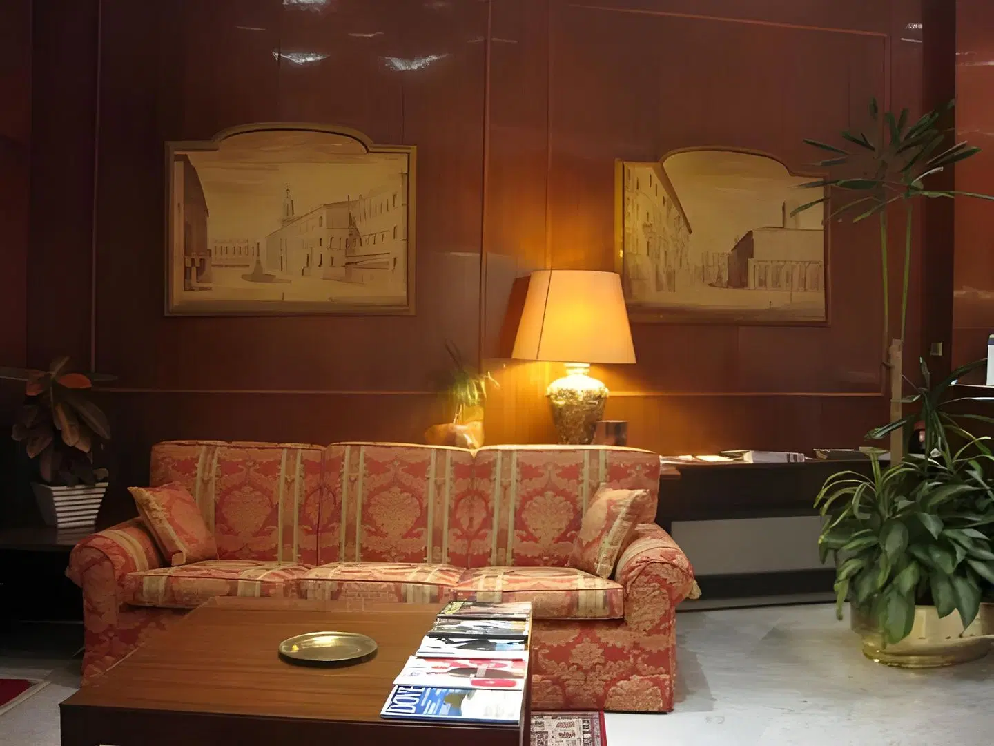 Roma ROOM_EXAMPLE
