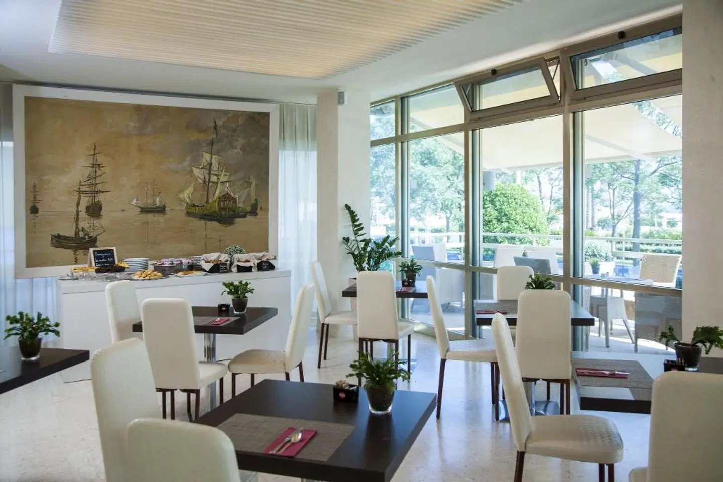 Mon Cheri Restaurant