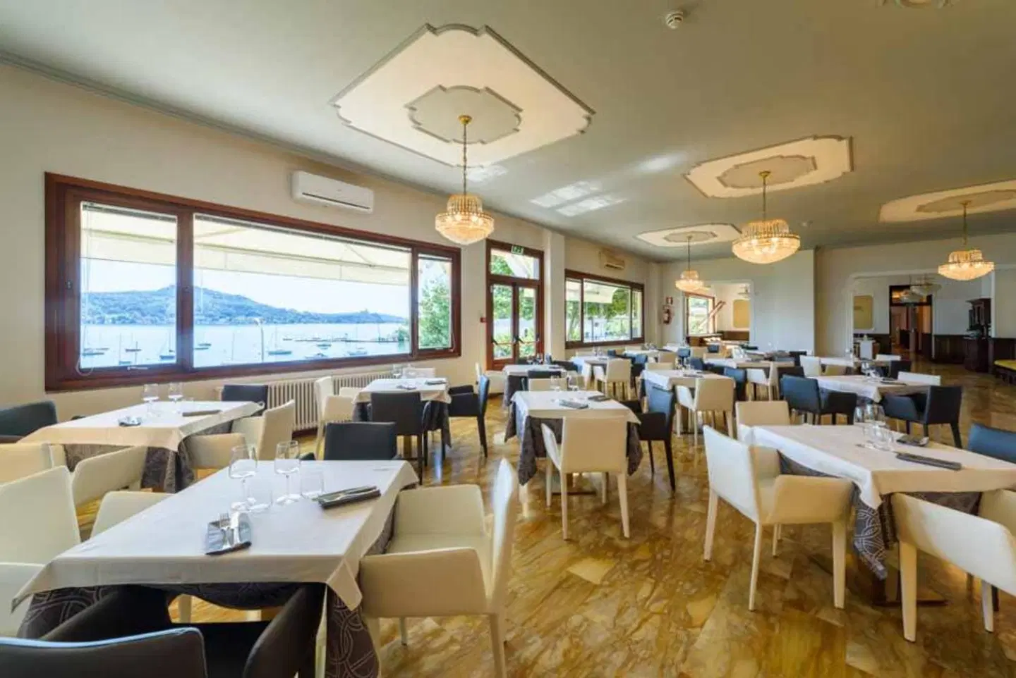 Villa Paradiso Restaurant