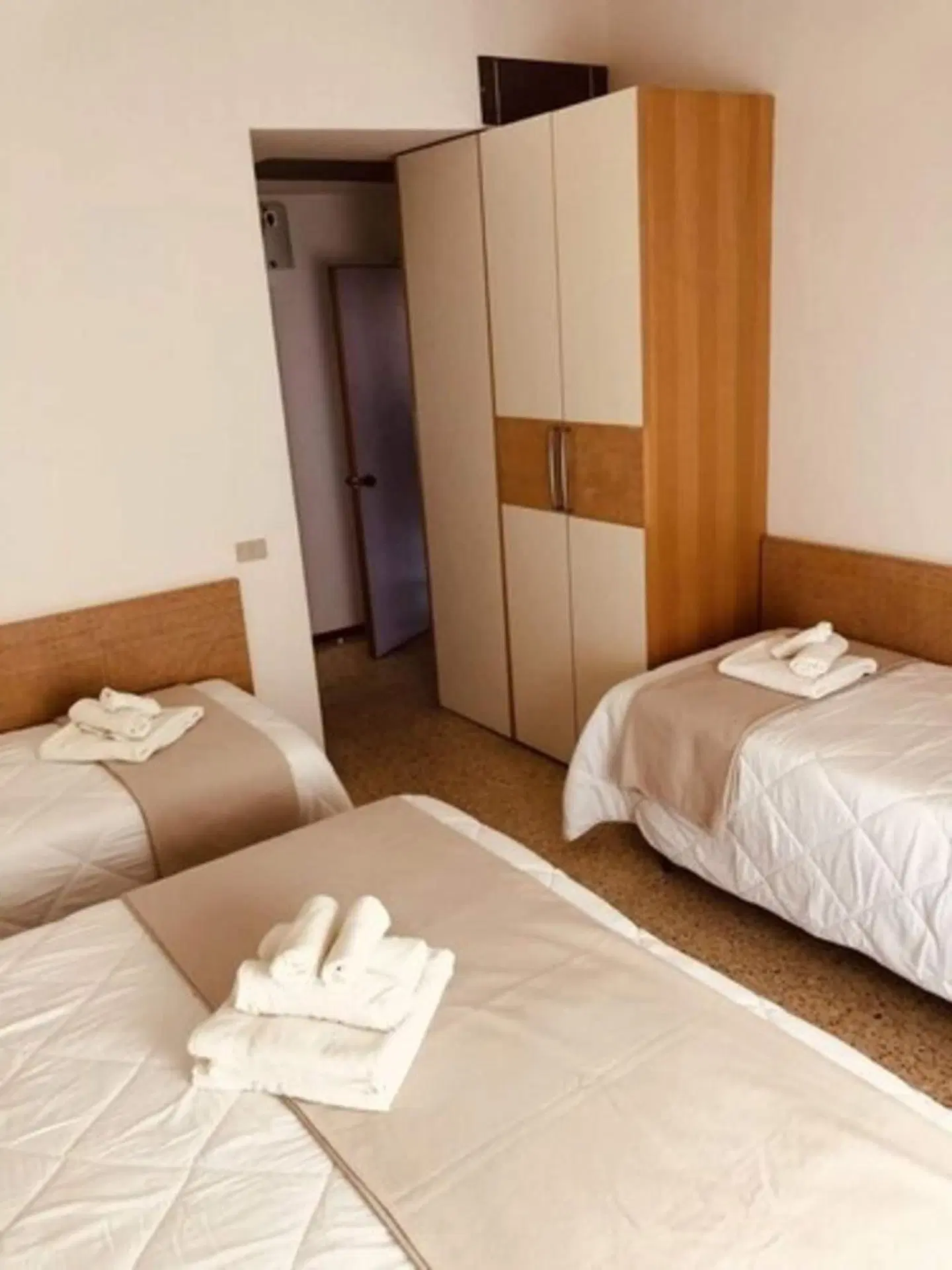 Montecarlo ROOM_EXAMPLE
