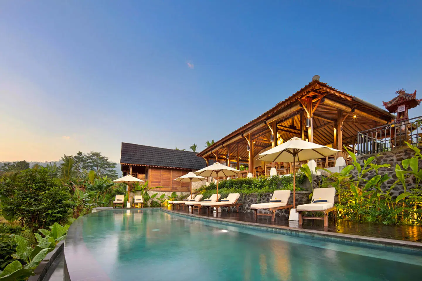 Devani Resort Sidemen OUTDOOR_POOL