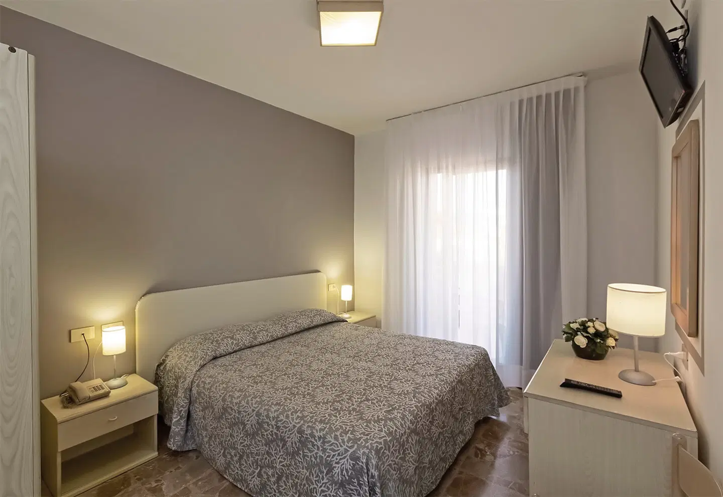 Sofia ROOM_EXAMPLE