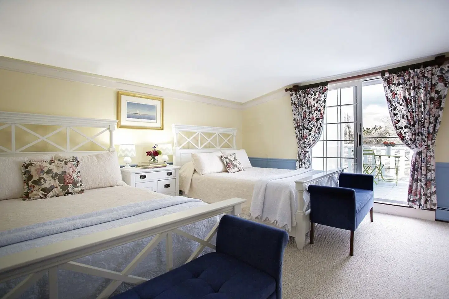 Queen Anne Inn ROOM_EXAMPLE