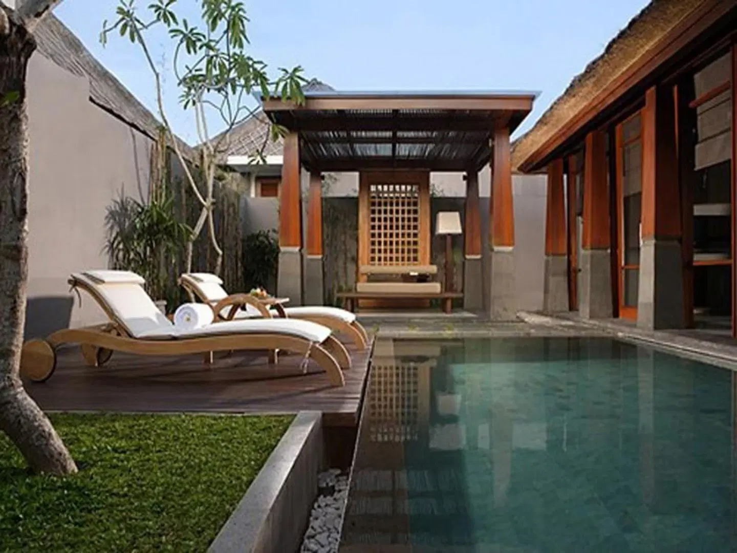 The Kayana OUTDOOR_POOL