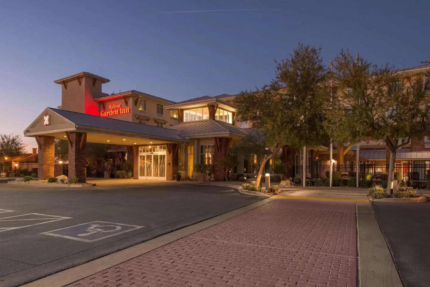 Hilton Garden Inn Yuma Pivot Point EXTERIOR