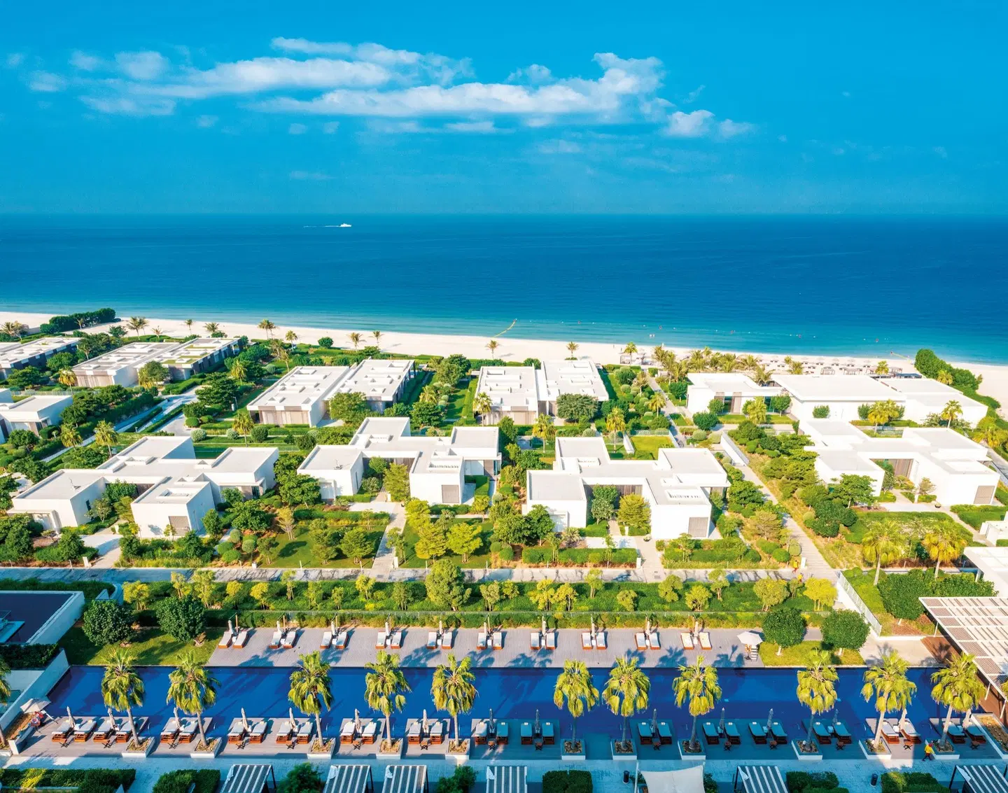 Al Zorah Beach Resort EXTERIOR